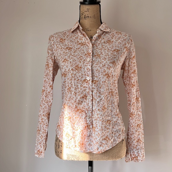 NWOT uniqlo collared button down long sleeve blouse floral print - Picture 2 of 8